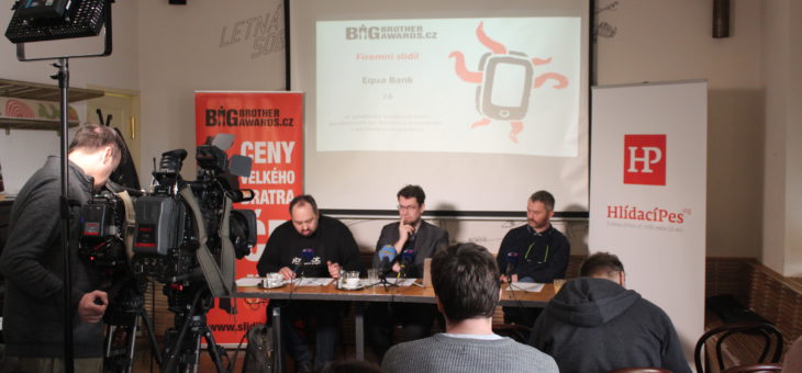 Největšími českými slídily za rok 2017 jsou Ministerstvo průmyslu a obchodu, poslanec Jiří Běhounek, Equa bank a Úřad vlády.